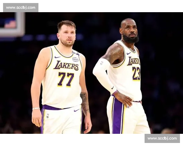 湖人凭借东契奇三双130比120力克热火迎来强势胜利的精彩战报